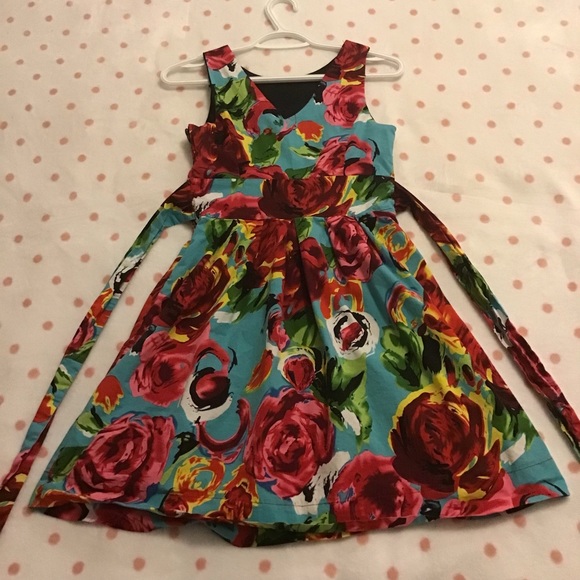 🚸Beautiful Summer Rose Garden Dress - Picture 7 of 9